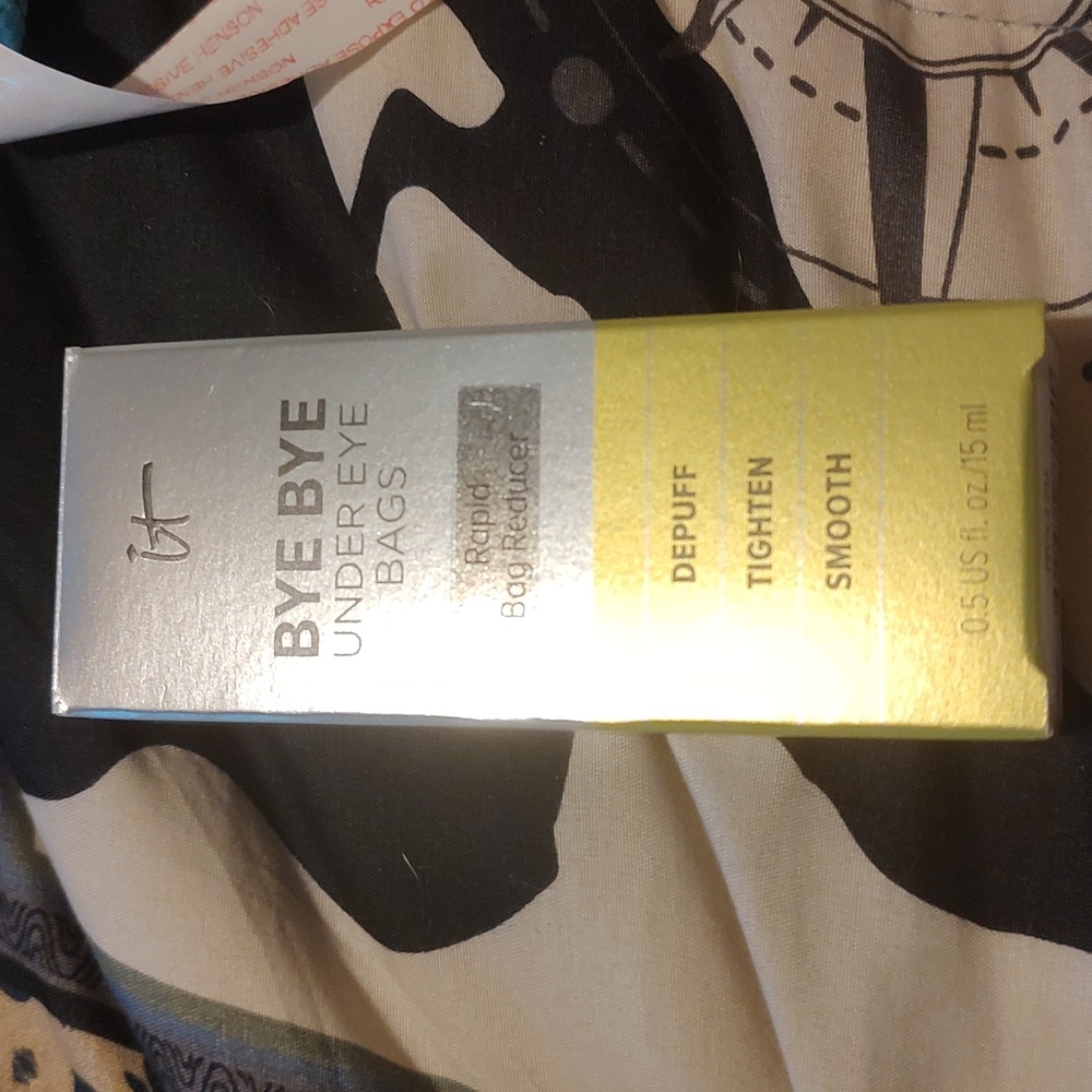 New unopened byebye under eye bags